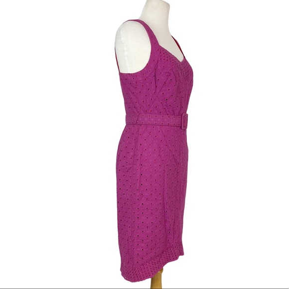 3/$30 Maggy London eyelet embroidered sleeveless sheath dress size 8 fuchsia - Picture 6 of 8